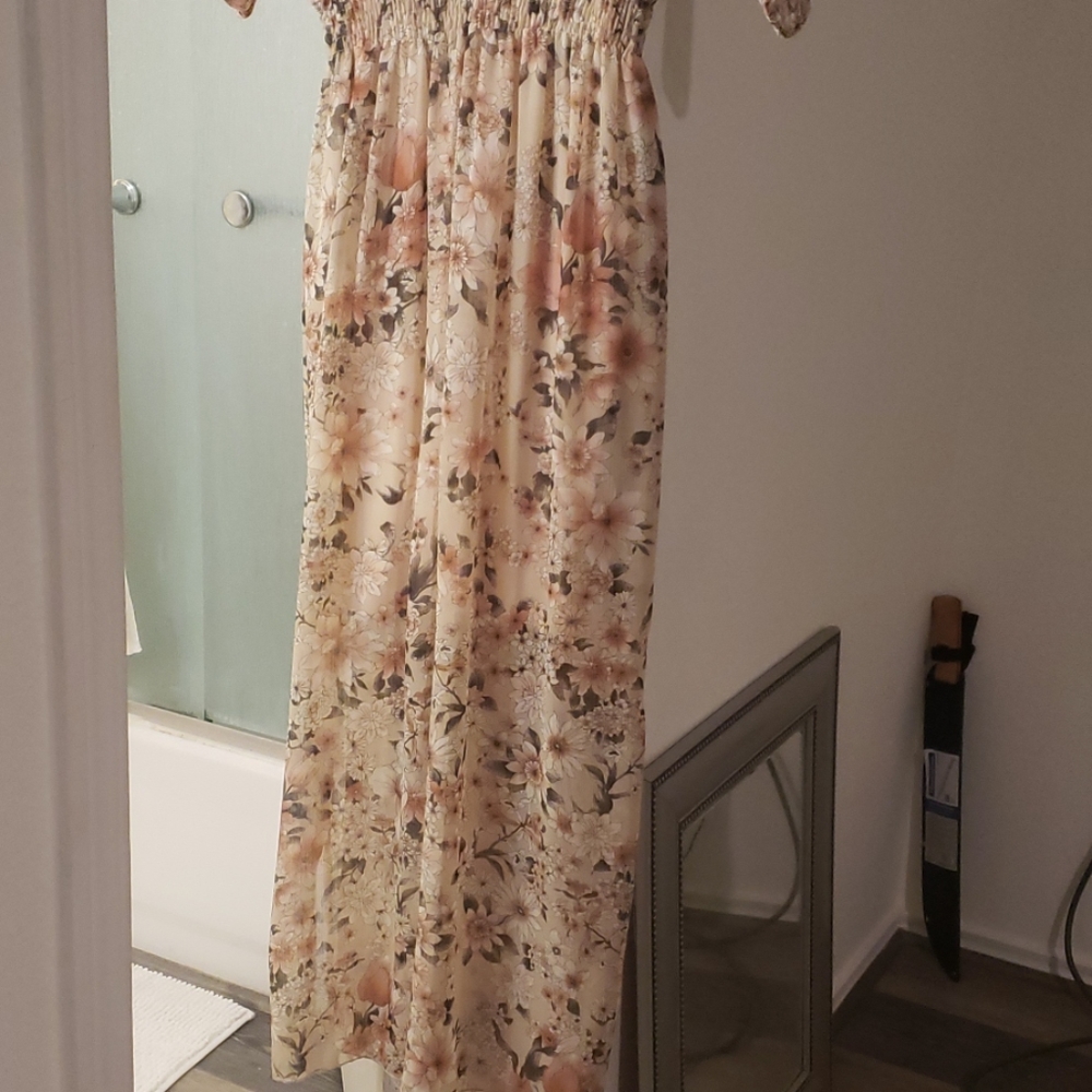 DRESS - Picture 2 of 4